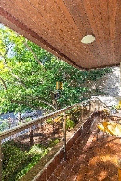 Vende-se luxuoso apartamento 2 quartos com 3 suítes, escritório, lareira, decorado por arquitero e 2 vagas - 157m² - Rio Branco