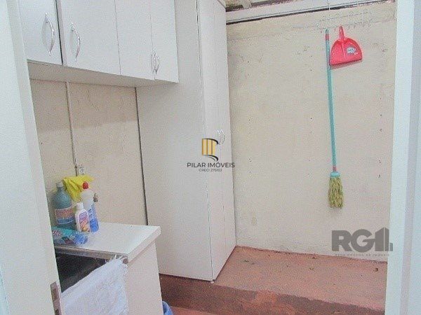 Apartamento com 1 Dormitório e Pátio Privativo no Bairro Petrópolis