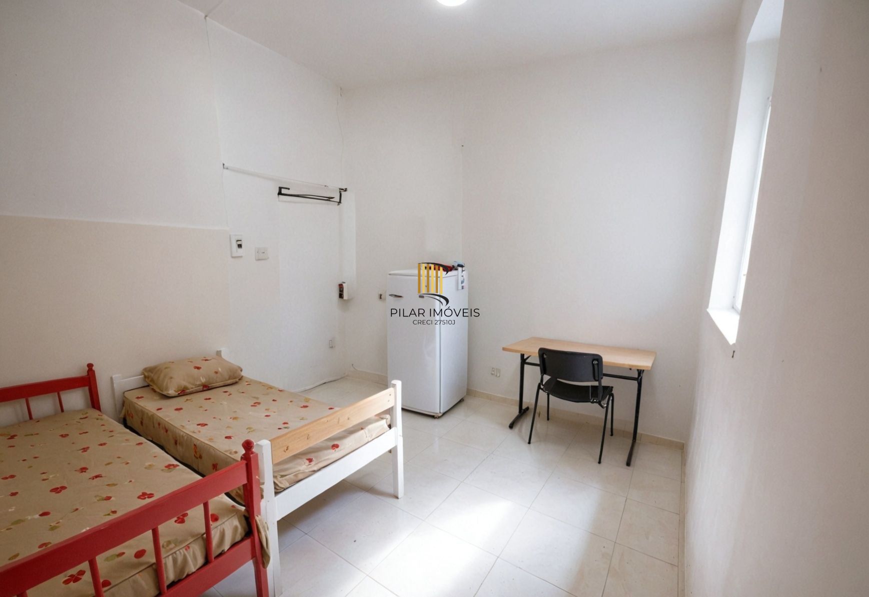 Vende-se apartamento de um 1 dormitório - 25m² - Floresta