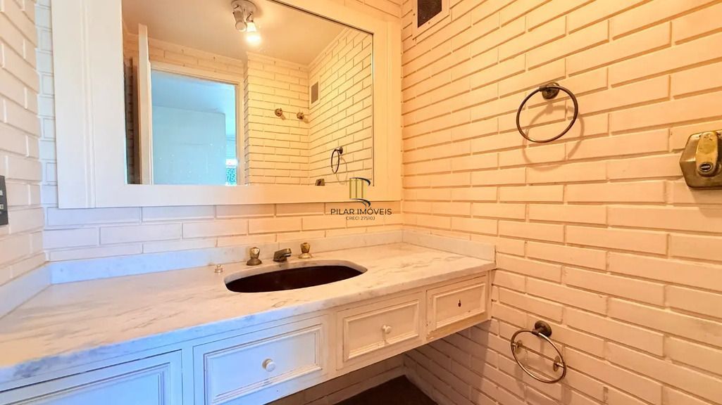 Apartamento alto padrão com 3 quartos, ótima localização e 173 m² - Moinhos de Vento