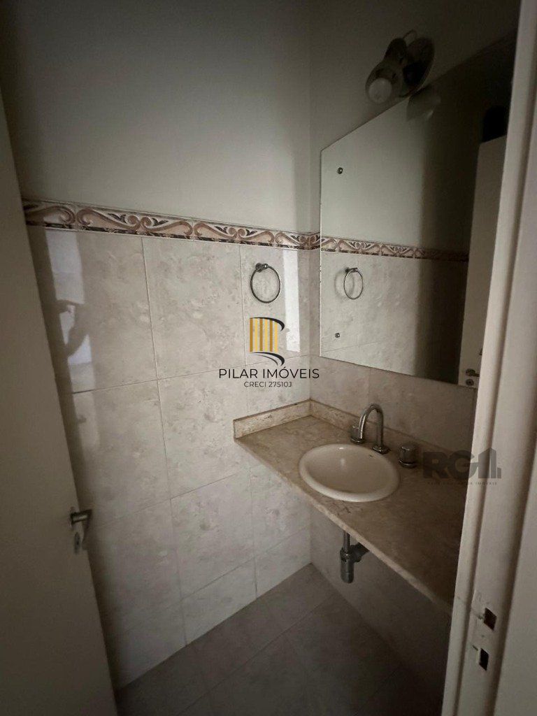 Vende-se apartamento 3 quartos com suíte, dependencia completa e hidro próximo ao Parcão - 133m² - Moinhos de Vento