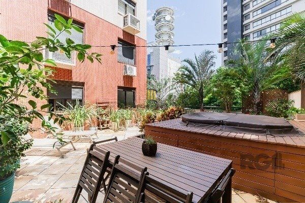 Apartamento Garden de 232m² com Terraço, 3 Dormitórios, 3 Vagas e Infraestrutura Completa na Bela Vista