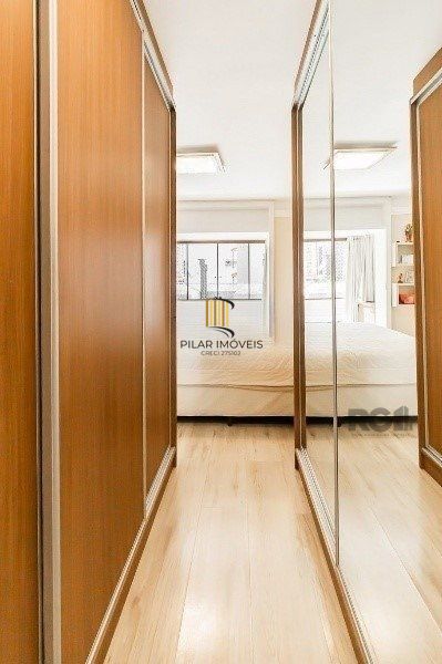 Apartamento Amplo de 3 Dormitórios com Suíte, Lareira e Infraestrutura Completa - 146m² - Mont Serrat