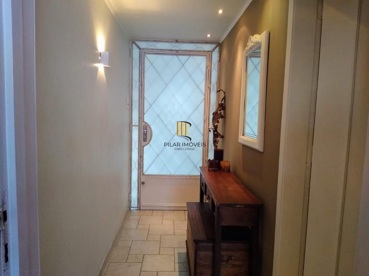 Vende-se apartamento com 3 quartos(1 suíte), 114m² e 1 vaga - Moinhos de Vento