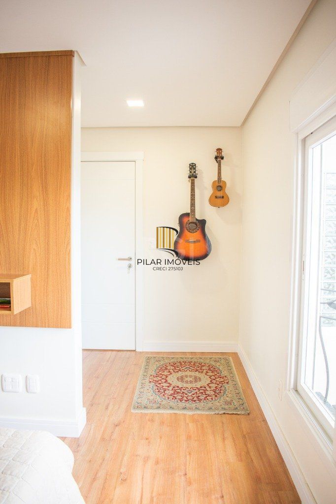Casa para Venda - 243.12m², 4 dormitórios, sendo 1 suites, 4 vagas - São Vicente