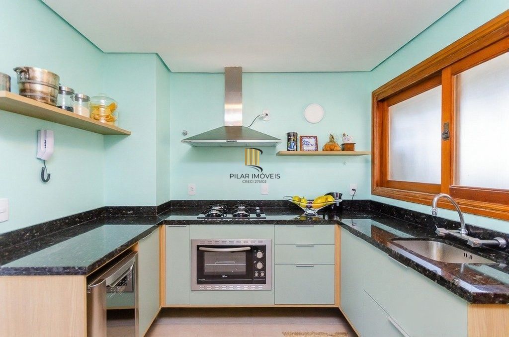 Vende-se cobertura com 3 quartos (1 suíte), 311m² e 3 vagas – Rio Branco