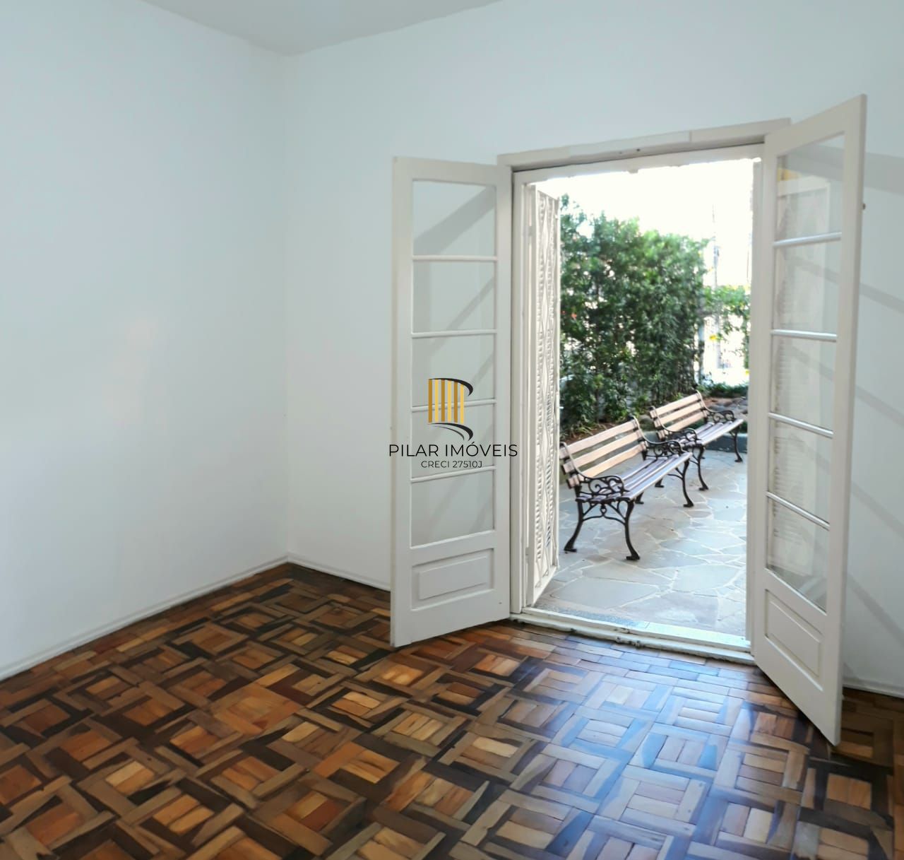 Vende-se apartamento térreo com 1 quarto, pátio privativo e 44 m² – Higienópolis