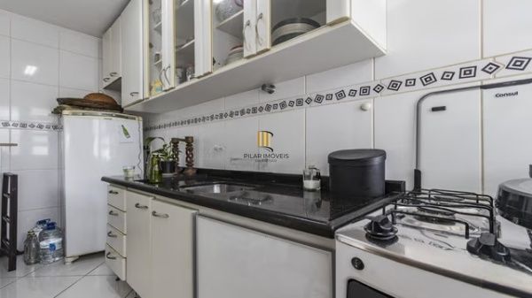 Vende-se apartamento com 1 quarto, 43m² e 1 vaga – Petrópolis