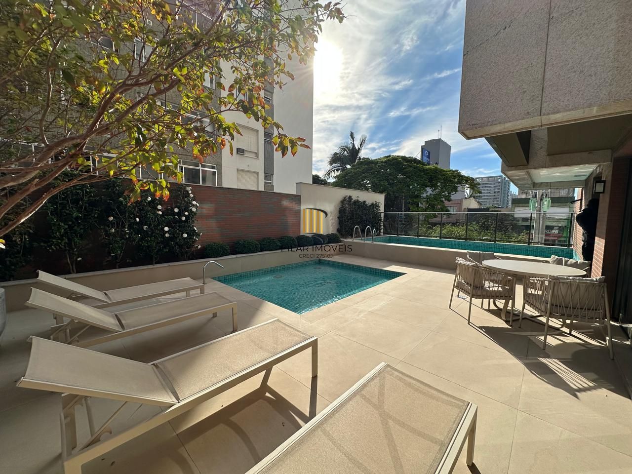Apartamento de 2 quartos com 88 m², 2 vagas, sacada e churrasqueira - Auxiliadora