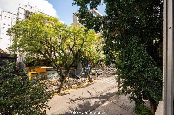 Vende-se apartamento com 3 quartos, 112m² e 1 vaga – Rio Branco
