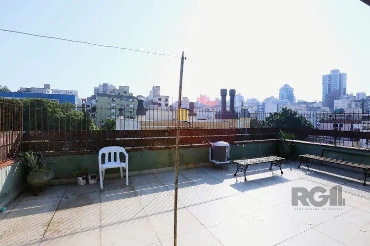 Vende-se ampla cobertura 3 quartos com vaga, lareira e churrasqueira - 175m² - Auxiliadora