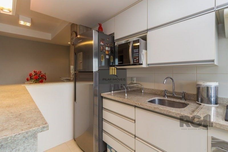 Apartamento para Venda - 38m², 1 dormitório, sendo 1 suites, 1 vaga - Menino Deus