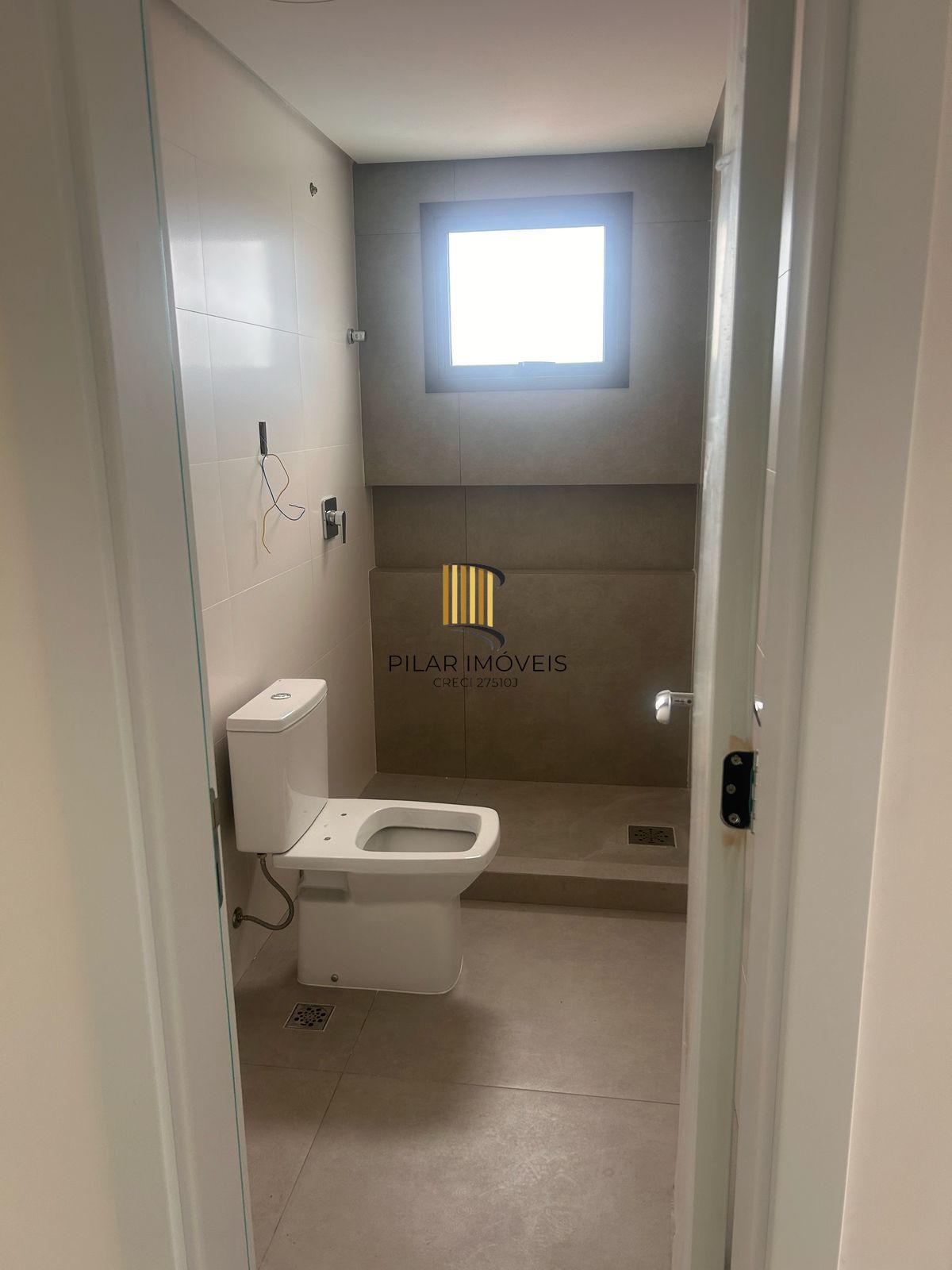 Apartamento de 2 quartos com 88 m², 2 vagas, sacada e churrasqueira - Auxiliadora