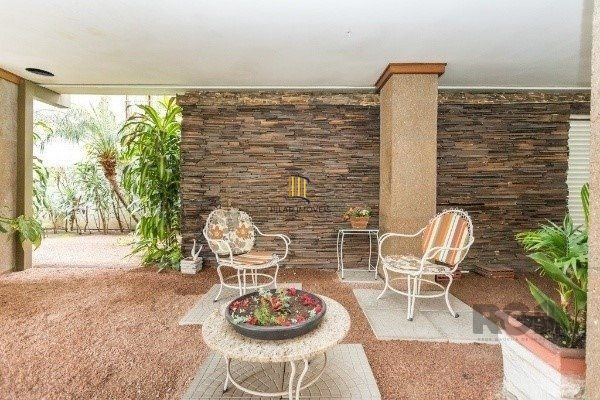 Vende-se espaçoso apartamento 4 quartos, 2 suítes, 3 vagas, próximo ao Hospital Moinhos - 154m² - Floresta