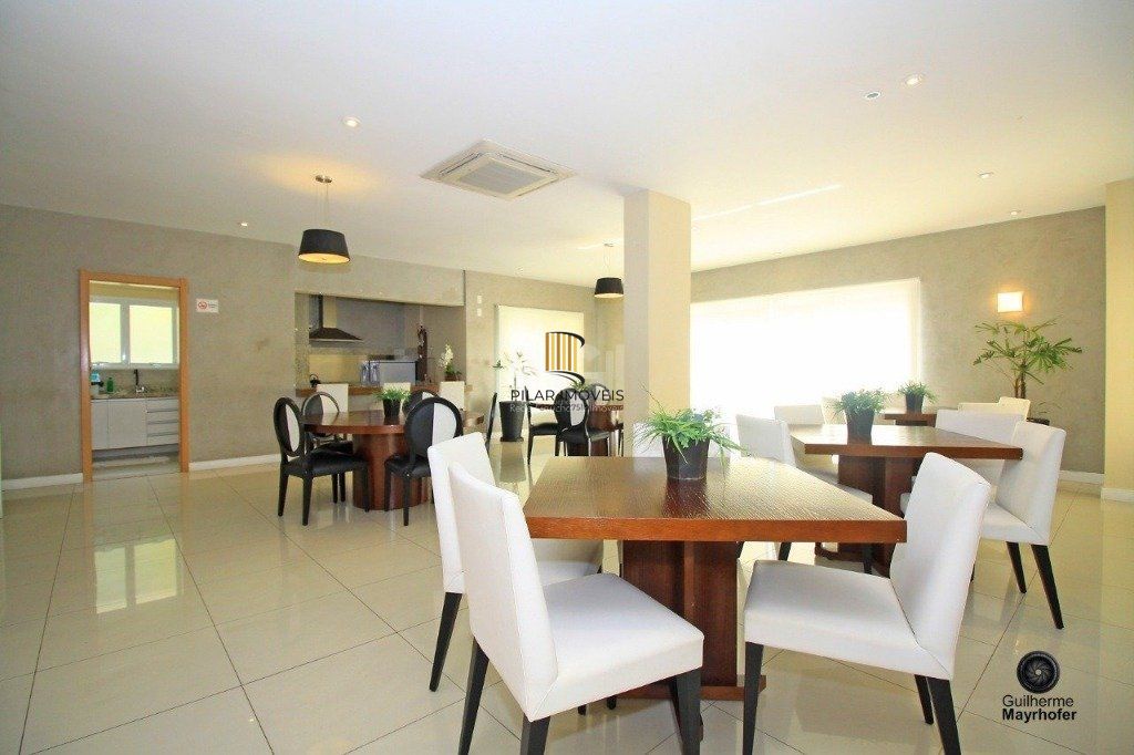 Apartamento para Venda - 121m², 3 dormitórios, sendo 2 suites, 2 vagas - Menino Deus
