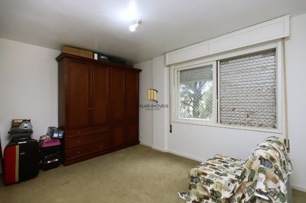 Vende-se apartamento com 3 quartos (1 suíte), 104 m² e 1 vaga – Moinhos de Vento