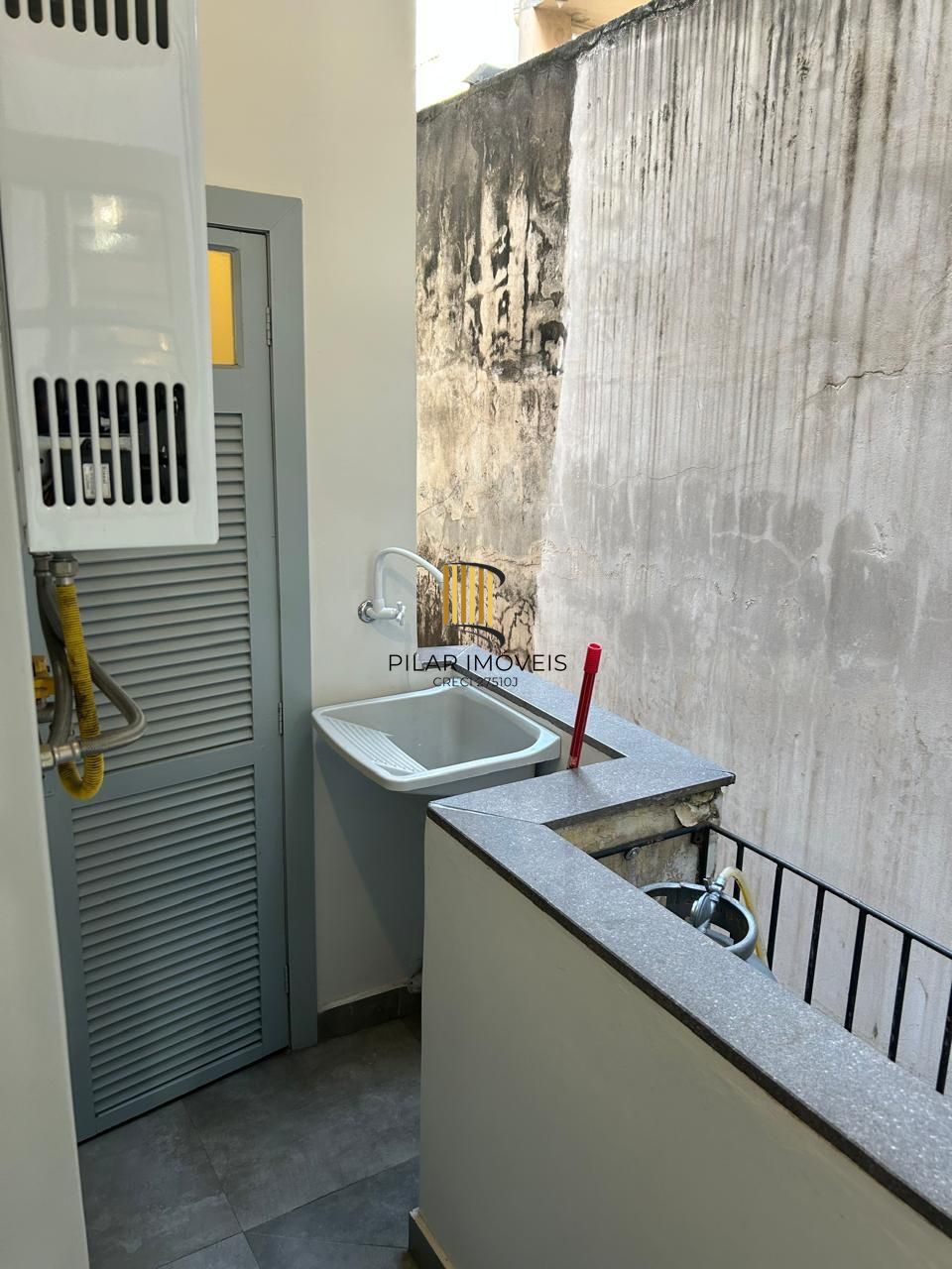 Vende-se apartamento com 3 quartos, 126m² e – Av. João Pessoa