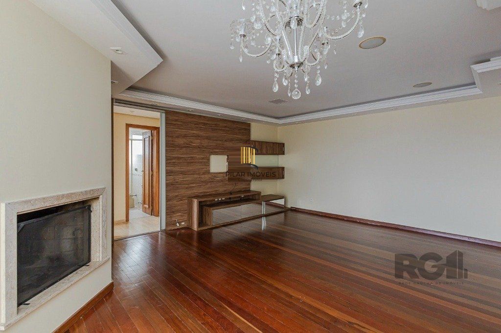 Vende-se excelente apartamento 3 quartos c/ suíte, 2 vagas, living com lareira, sacada e churrasqueira - 97m² - Auxiliadora
