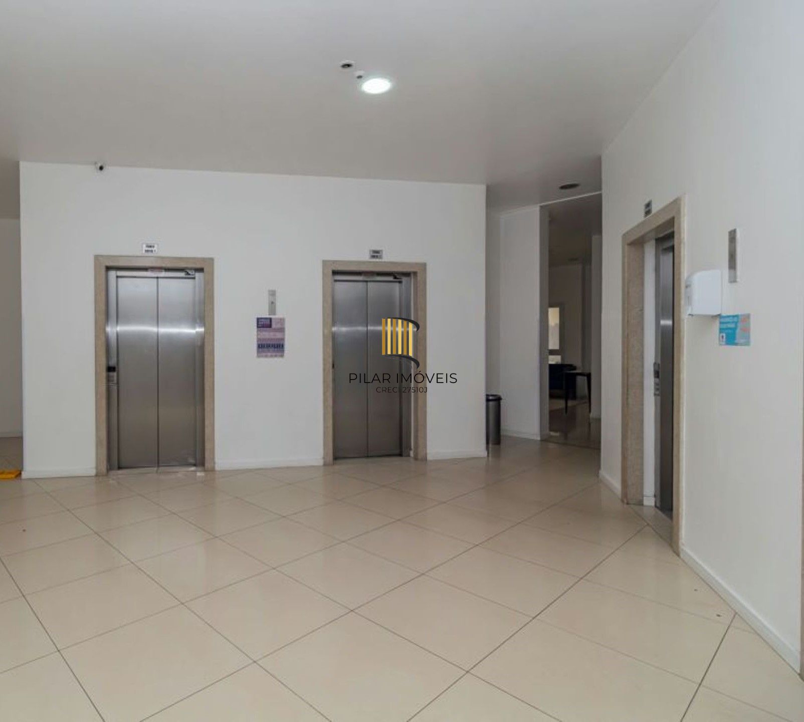Vende-se apartamento com 2 quartos (1 suíte), 68m² e 1 vaga – Vila Ipiranga