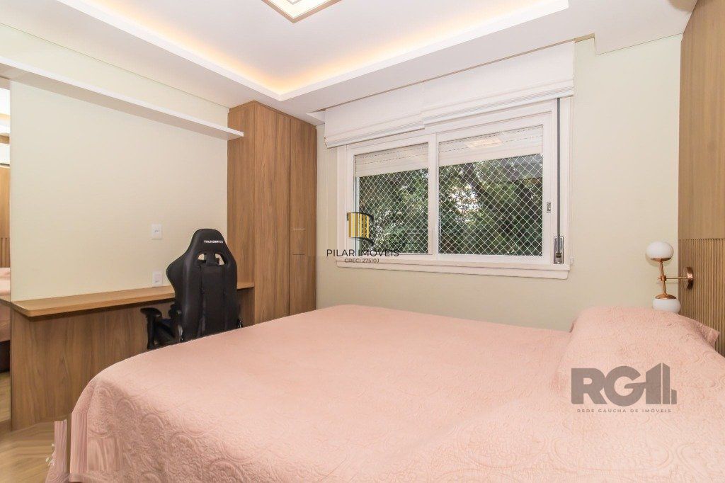Vende-se belo apartamento a 2 quadras do Parcão, 3 quartos com suíte e vaga coberta - 110m² - Auxiliadora