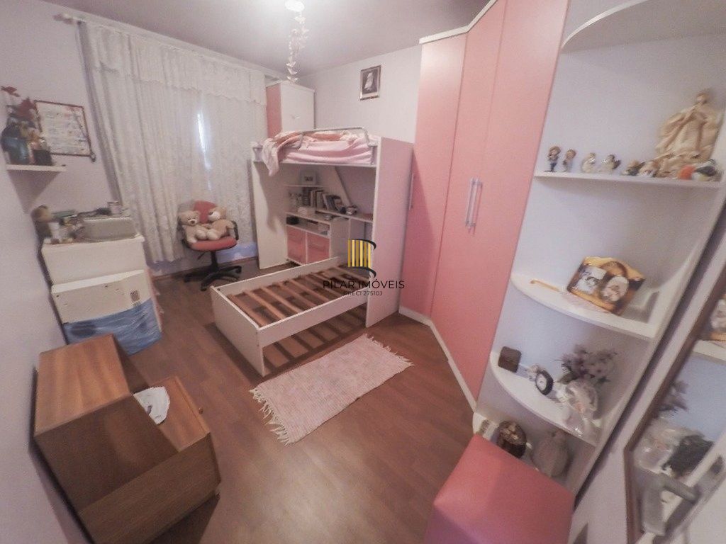 Vende-se casa com 4 quartos( 1 suíte), 156 m² e 2 vagas - Partenon