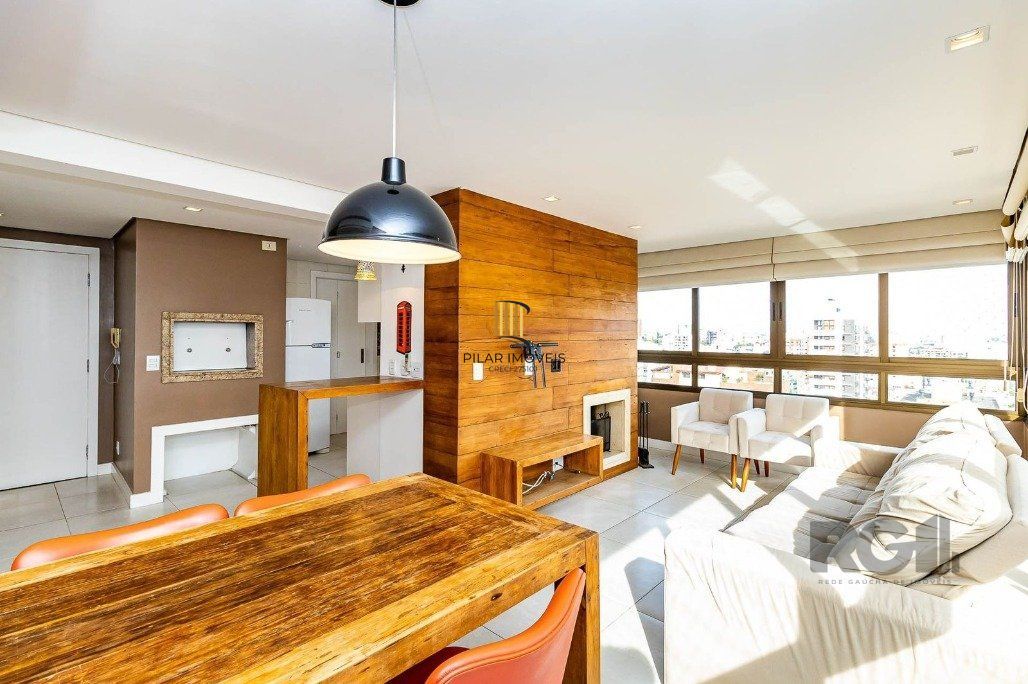 Vende-se apartamento mobiliado, 2 quartos, 1 suíte, 2 vagas - Petrópolis - Pilar Imóveis