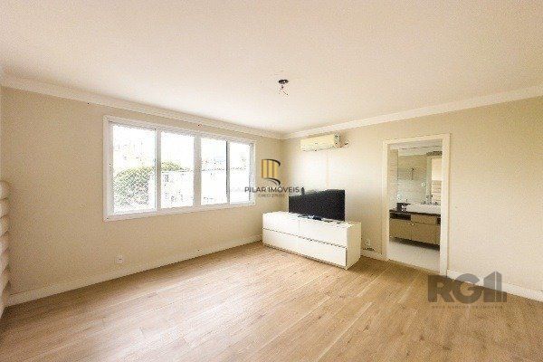Vende-se excelente apartamento 2 suítes, 2 vagas cobertas com depósito - 116m² - Petrópolis