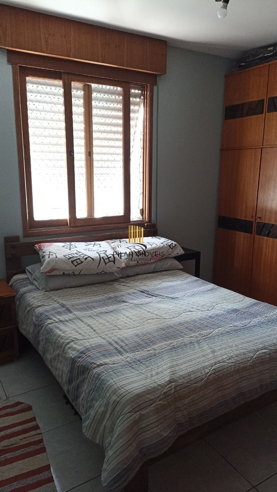 Vende-se apartamento de 1 dormitório com sacada e 47m² - Cidade Baixa