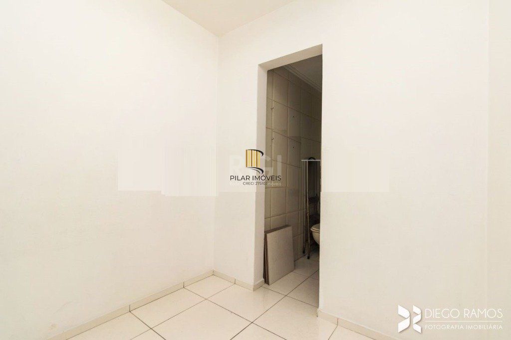 Apartamento para Venda - 79m², 2 dormitórios, 1 vaga - Partenon