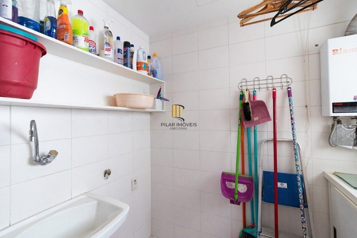 Vende-se apartamento com 3 quartos (1 suíte), 90m² e 2 vagas – Passo da Areia