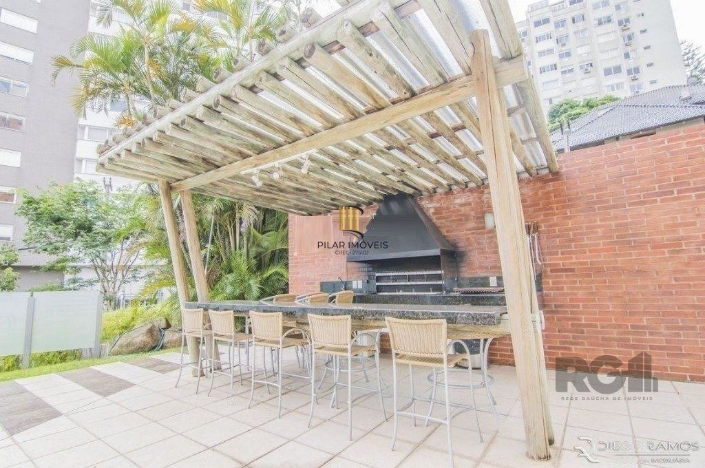 Apartamento 3 dormitórios, 1 suíte, 2 vagas de garagem no Bairro Bela Vista.