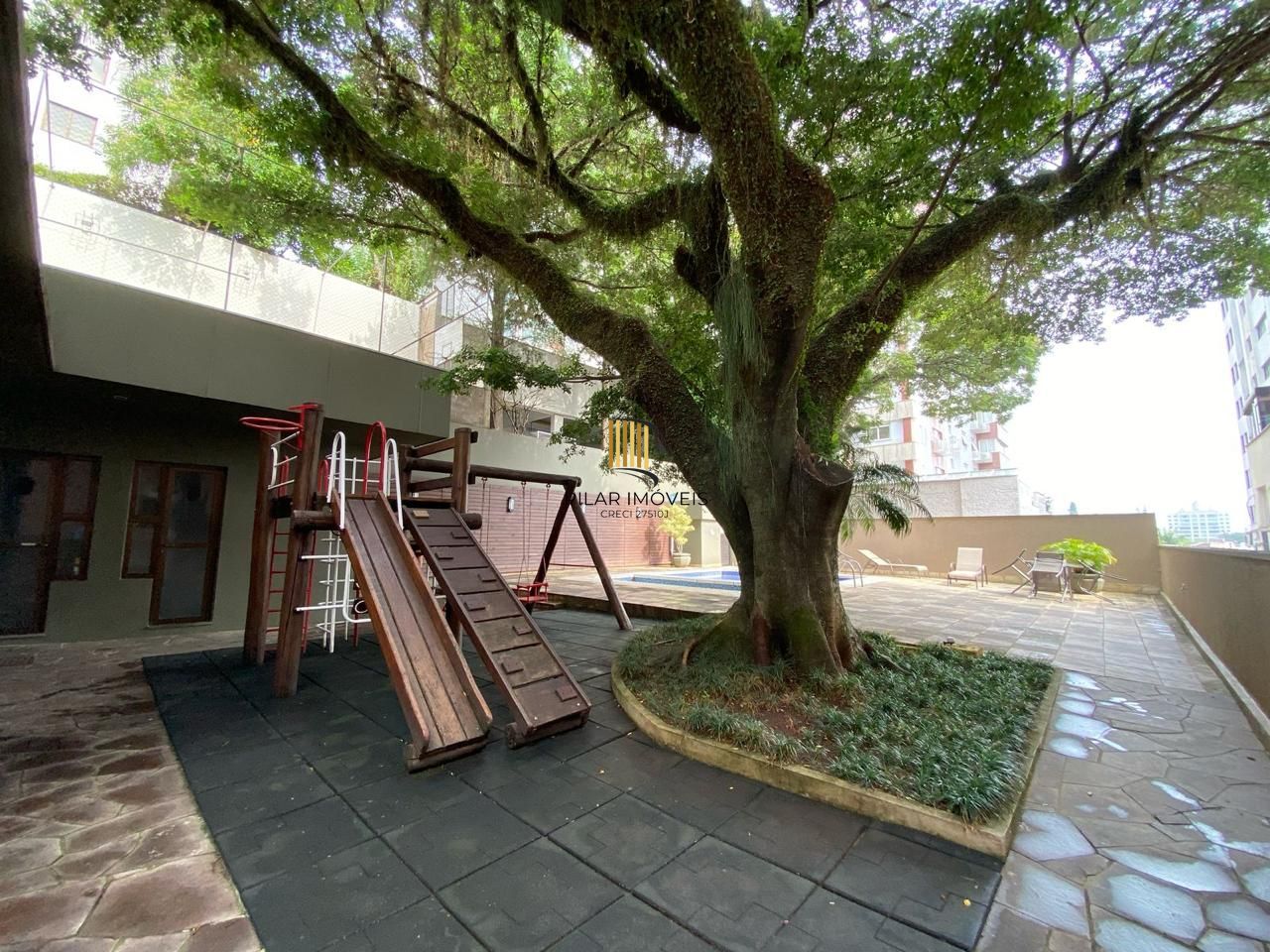 Vende-se apartamento com 2 quartos,(1 suíte) e 101 m² – Mont'Serrat