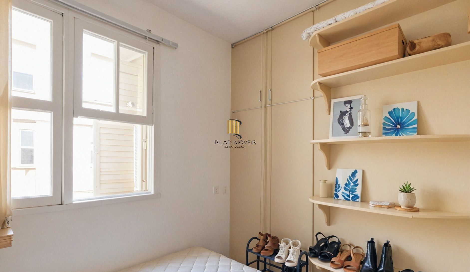 Vende-se apartamento semi-mobiliado com 2 quartos e 41m² - Menino Deus