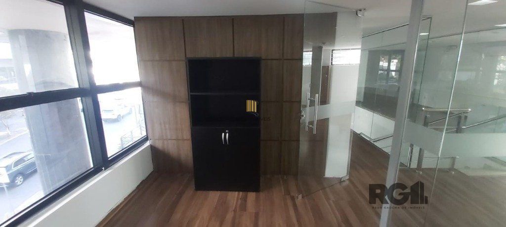 Loja com 113m² de área privativa no Bairro Três Figueiras
