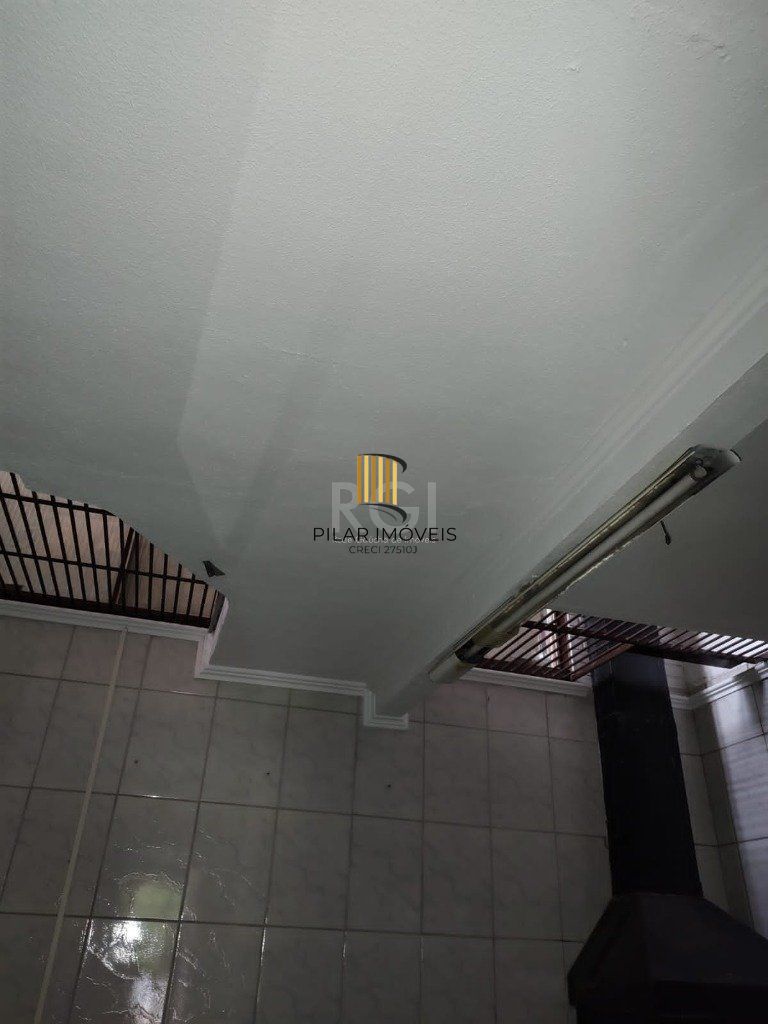 Casa para Venda - 98m², 2 dormitórios, 2 vagas - Alto Petrópolis