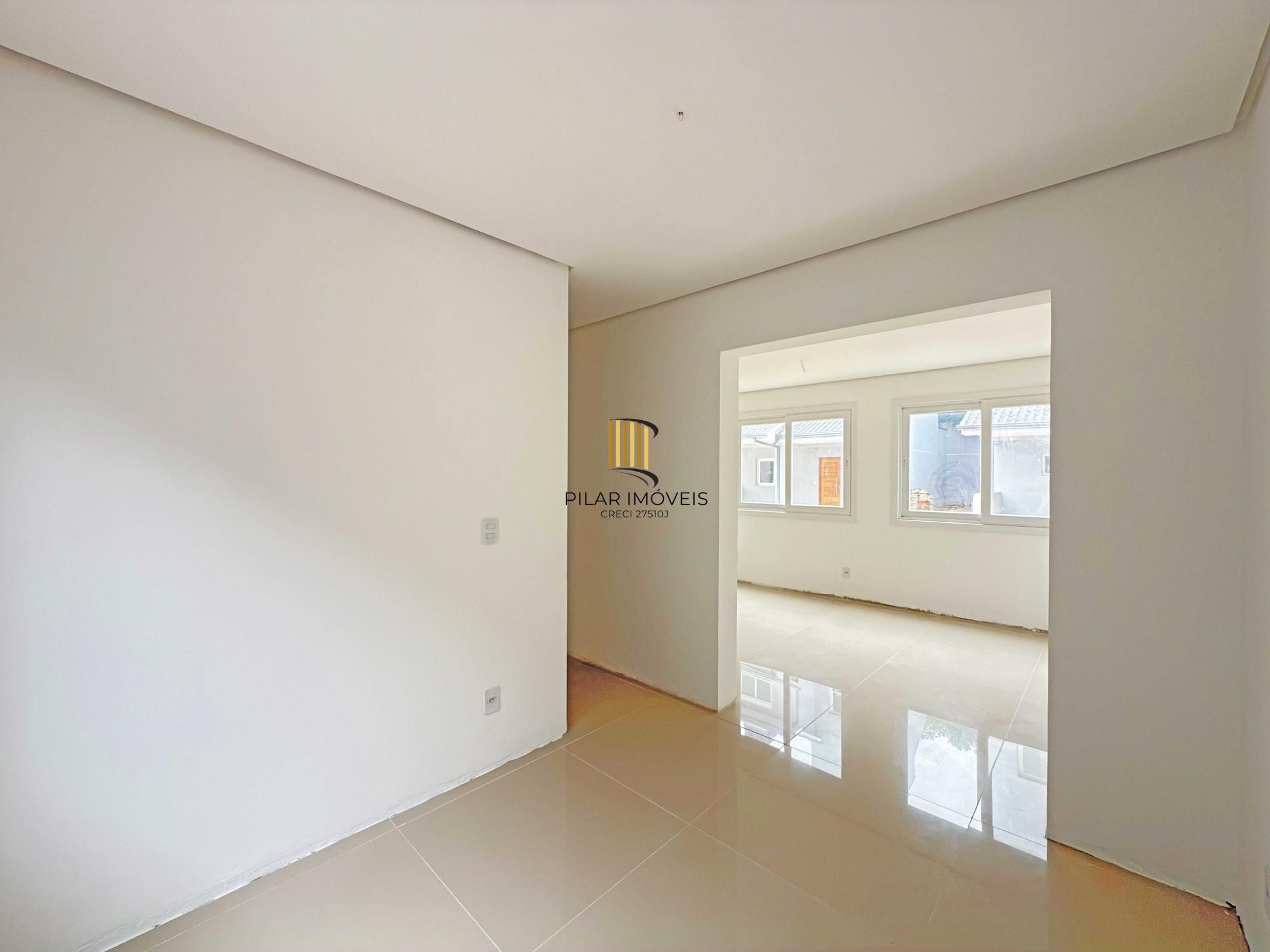 Vende-se casa em condomínio com 4 dormitórios (2 suítes), 3 vagas  – Tristeza