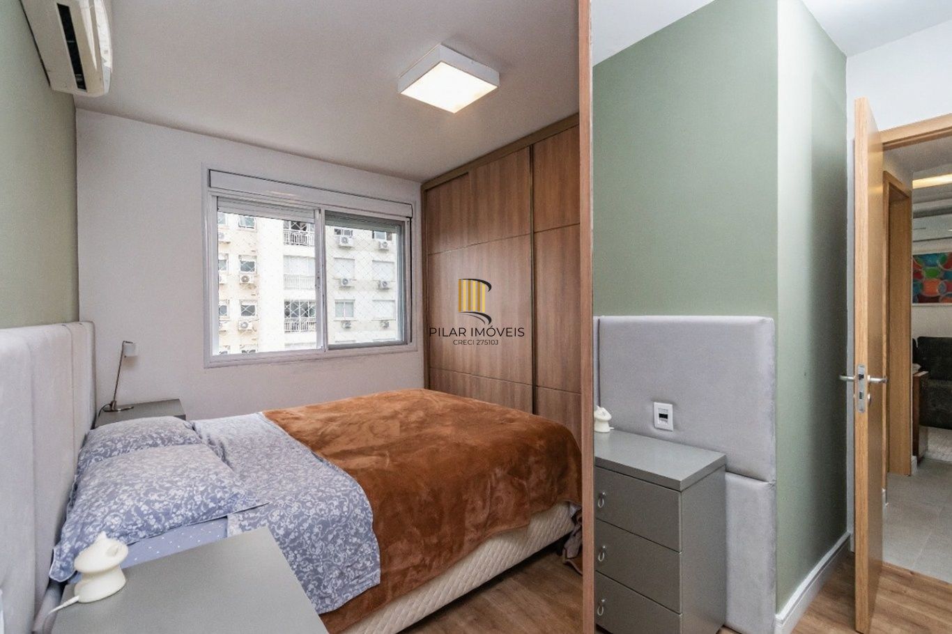 Vende-se apartamento com 2 quartos (1 suíte), 62m² e 1 vaga – Passo da Areia