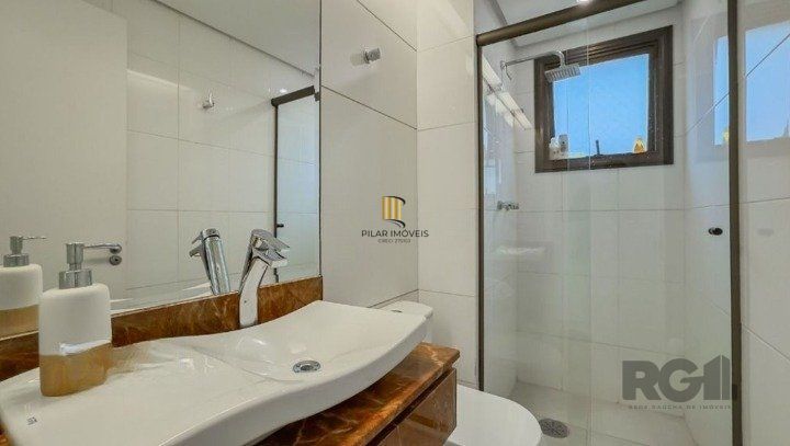 Vende-se apartamento 2 quartos, 1 suíte, 2 vagas – 80m² - Petrópolis