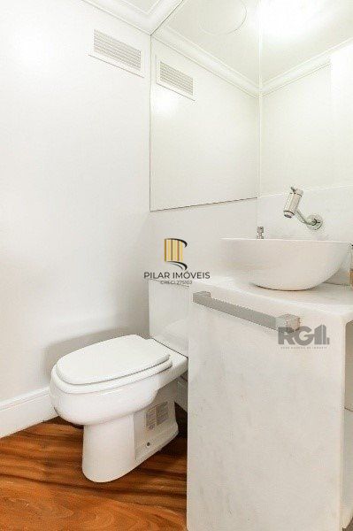 Apartamento Amplo de 3 Dormitórios com Suíte, Lareira e Infraestrutura Completa - 146m² - Mont Serrat