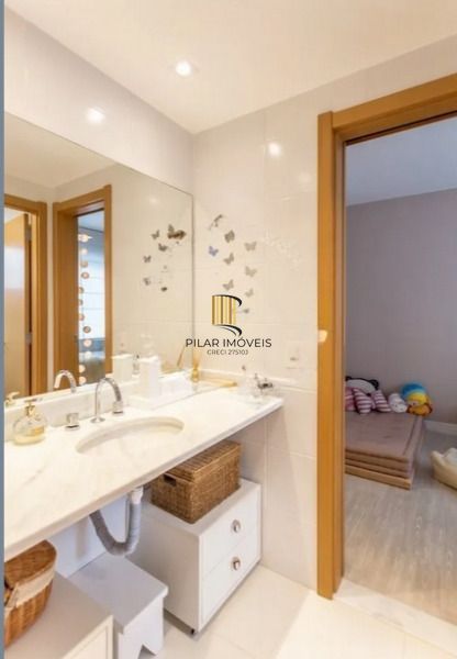 Apartamento mobiliado, 3 suítes, 2 vagas – 126m² – Petrópolis