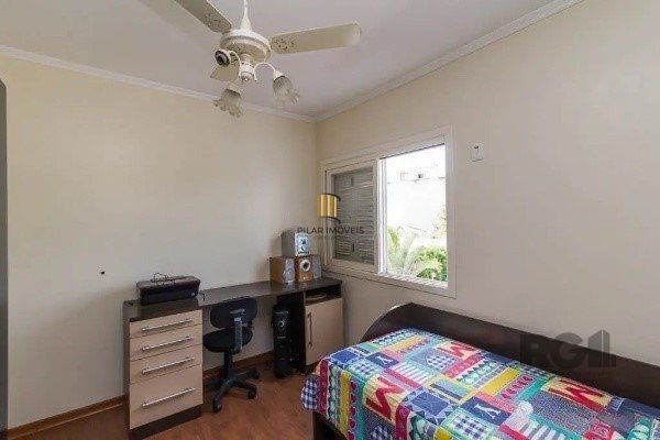 Vende-se belo sobrado com 3 quartos com suíte e 3 vagas cobertas - 182m² - Vila Ipiranga