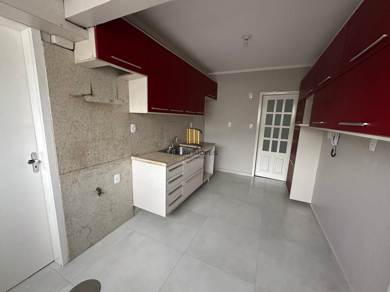 Vende-se cobertura com 2 quartos(2 suítes), piscina, 2 vagas e 235 m² – Mont`Serrat