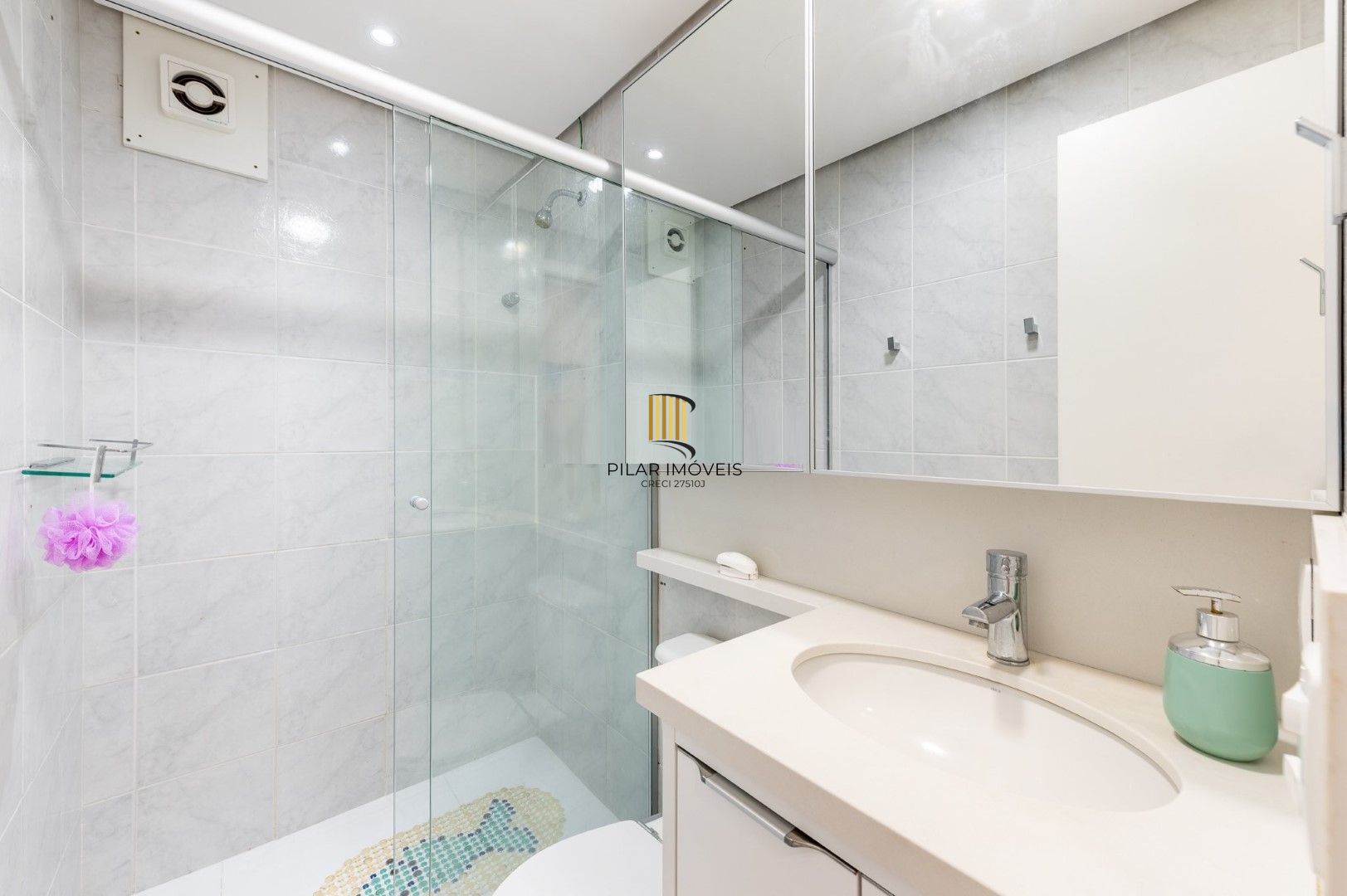 Vende-se apartamento com 3 quartos (1 suíte), 78,5 m² e 2 vagas – Passo da Areia