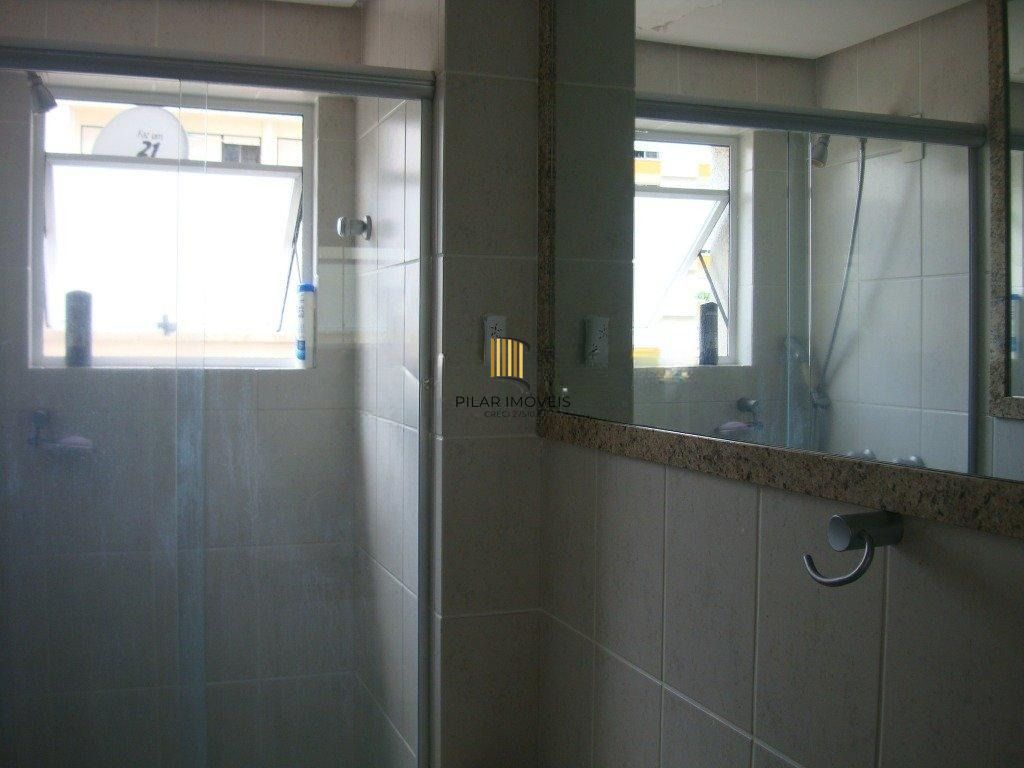 Vende-se apartamento com 2 quartos(1 suíte), 86m² e sacada - Mont'Serrat