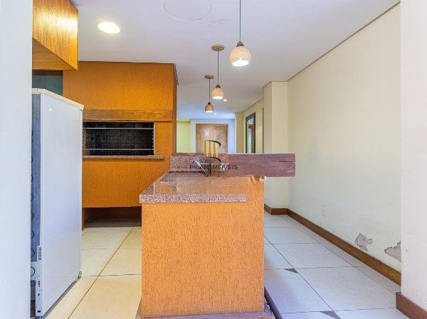 Apartamento com 4 quartos, 1 suíte e 2 vagas — 200 m² — Bela Vista