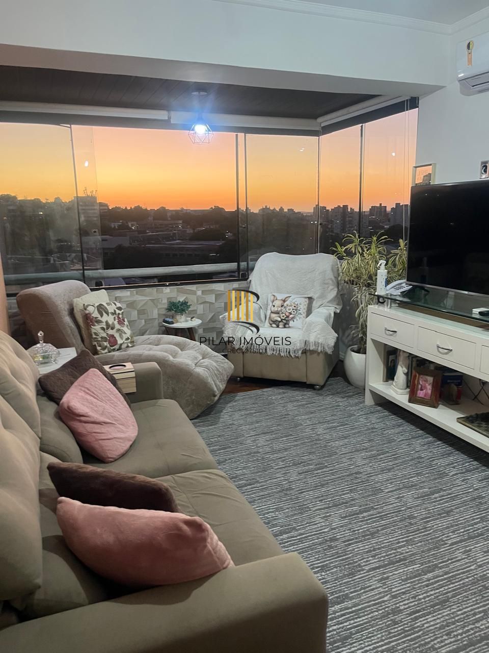 Vende-se apartamento com 2 quartos, 71 m² e 1 vaga – Santana