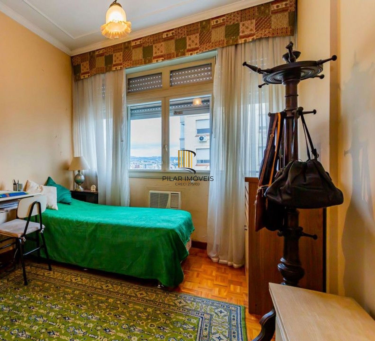 Vende-se apartamento com 4 quartos (1 suíte), 196m² e 1 vaga - Independência