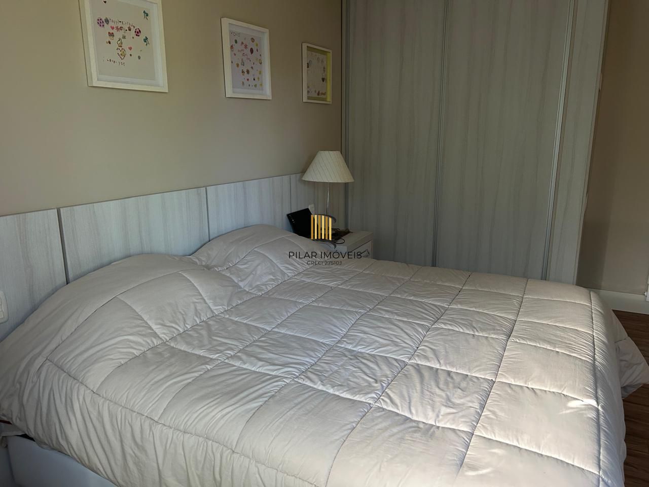 Vende-se luxuosa casa com 4 suítes e 430m² - Gramado