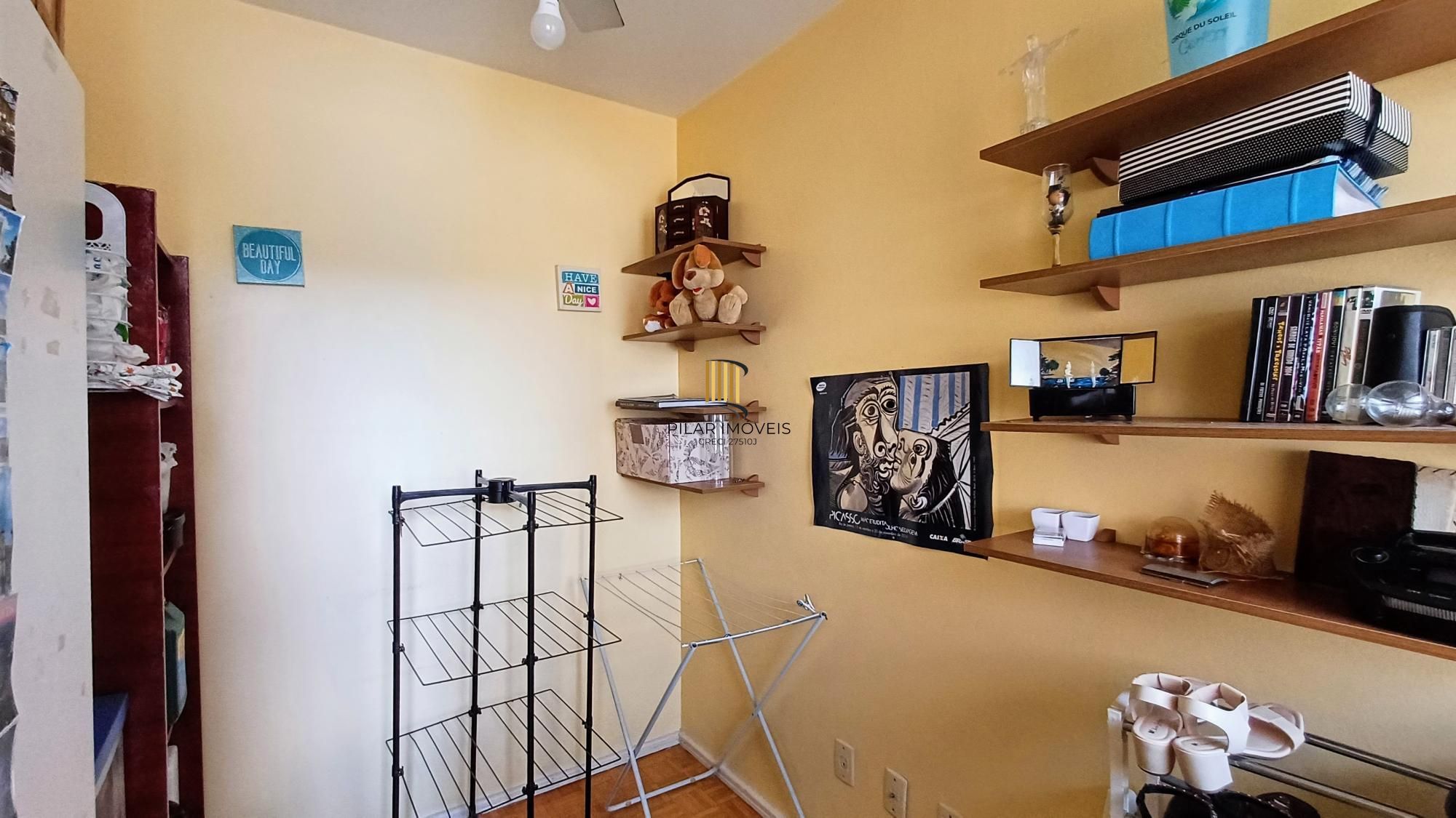 Vende-se apartamento com 2 quartos e 81 m² - Teresópolis