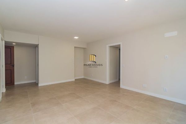 Apartamento reformado com 3 quartos, suíte e 2 vagas – 113 m² -  Mont Serrat